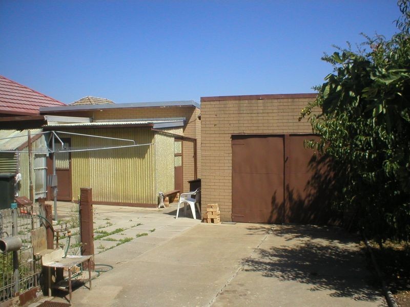 19 Cornhill Street, St Albans VIC 3021