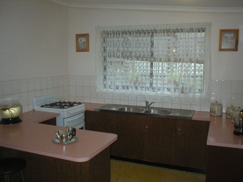 78 East Esplanade, St Albans VIC 3021