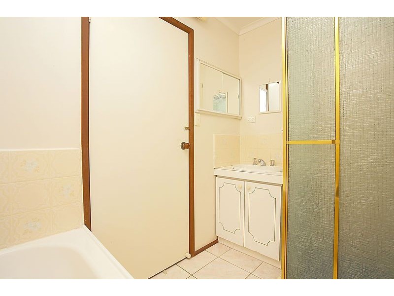 72 Denton Avenue, St Albans VIC 3021