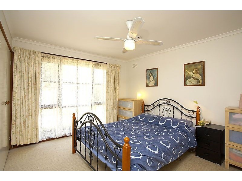 72 Denton Avenue, St Albans VIC 3021