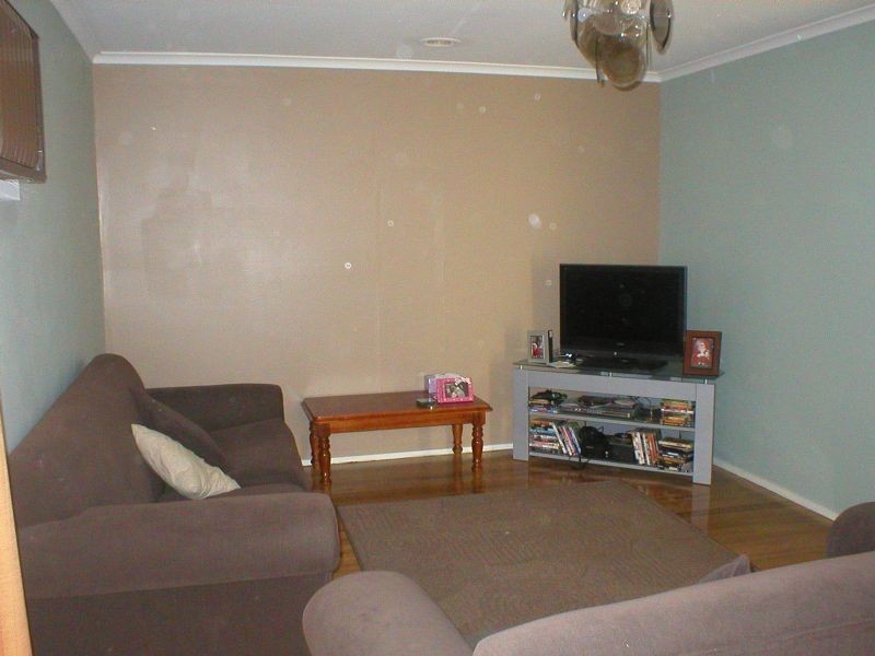 2 Pottenger Way, St Albans VIC 3021