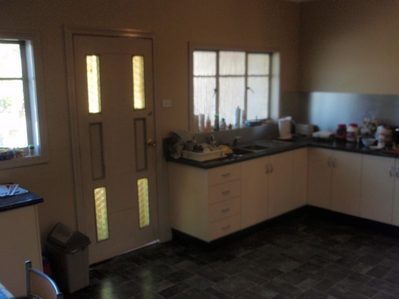 10 Kate Street, St Albans VIC 3021