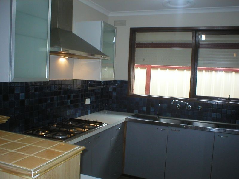 14 Marshall, St Albans VIC 3021