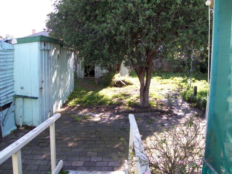 32 KODRE STREET, St Albans VIC 3021