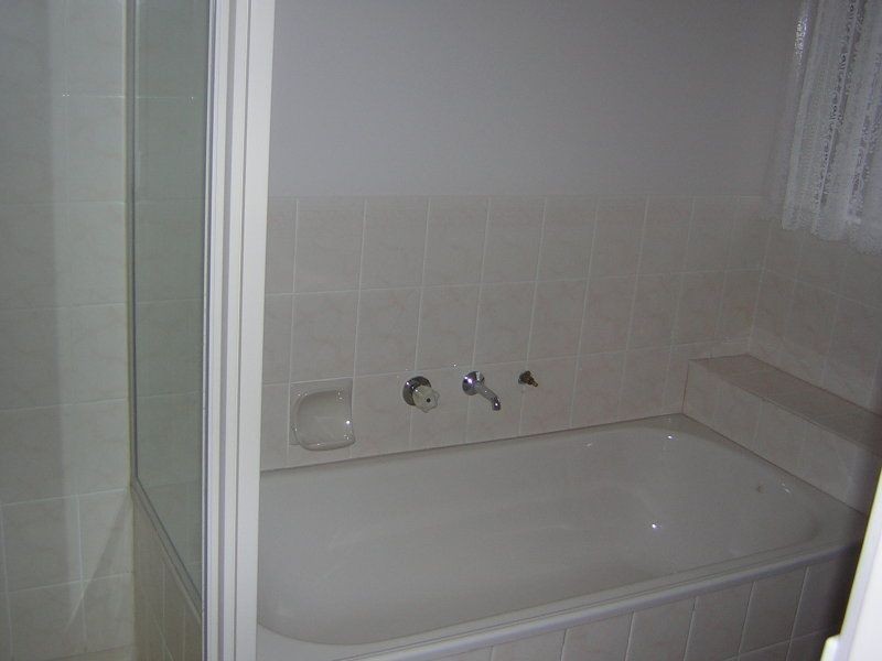 1/35 ELIZABETH, St Albans VIC 3021