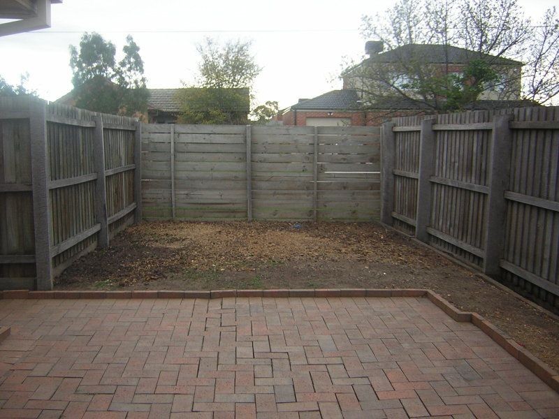 1/35 ELIZABETH, St Albans VIC 3021