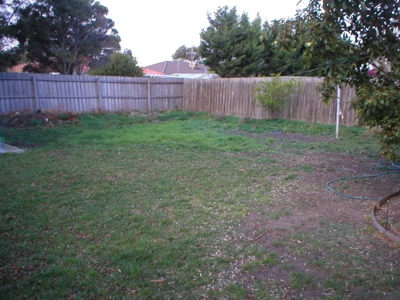 52 EDDIE Street, St Albans VIC 3021