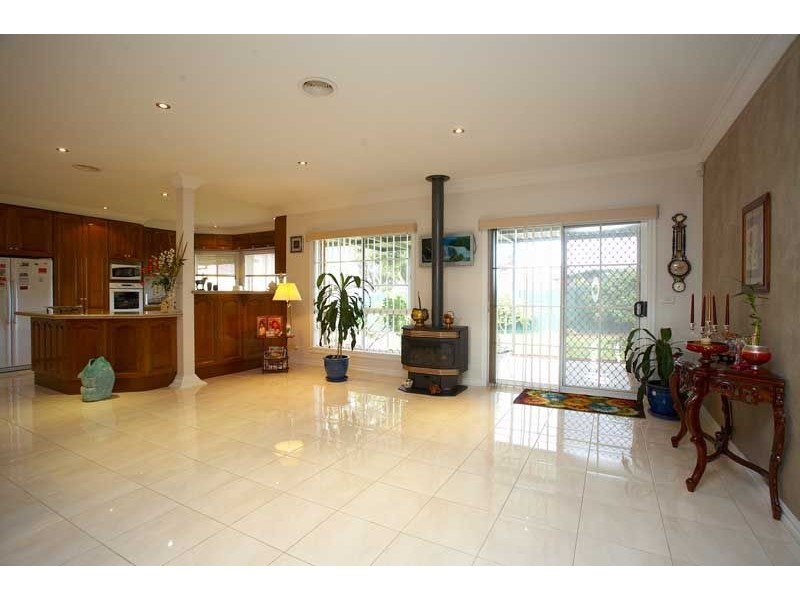 12 Stenson Road, Kealba VIC 3021