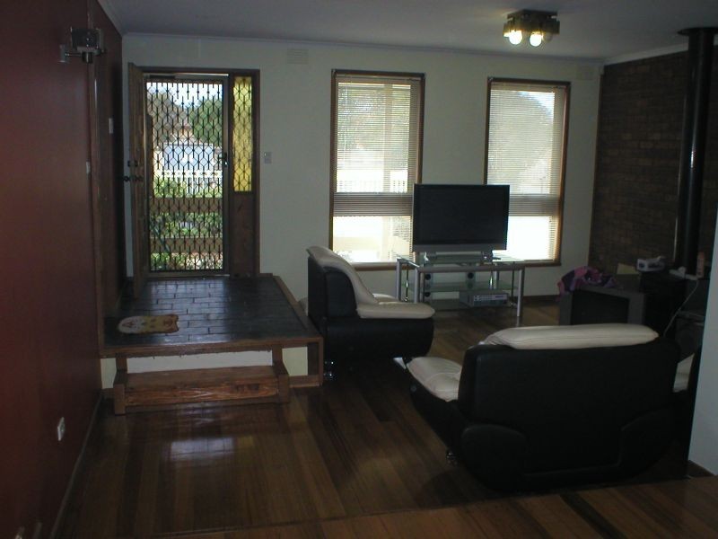 4 Tremaine Avenue, Kings Park VIC 3021