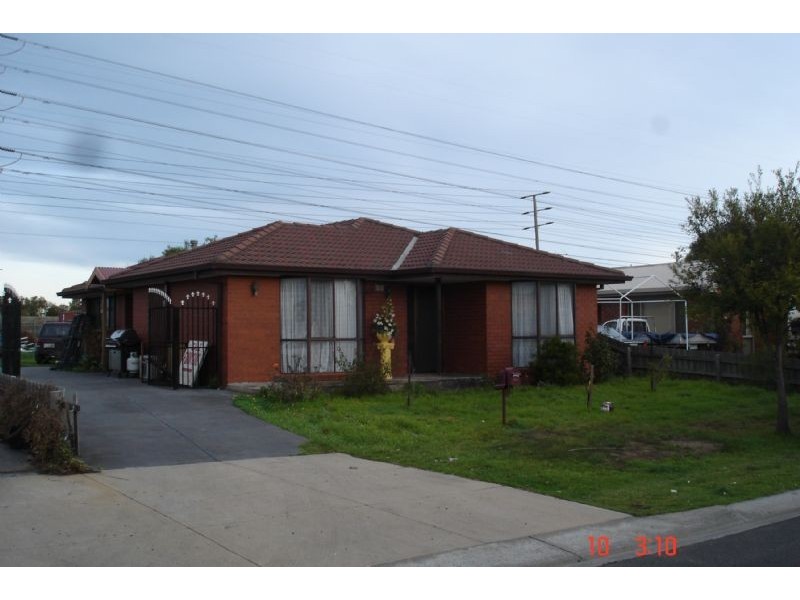 28 Currunghi Court, St Albans VIC 3021