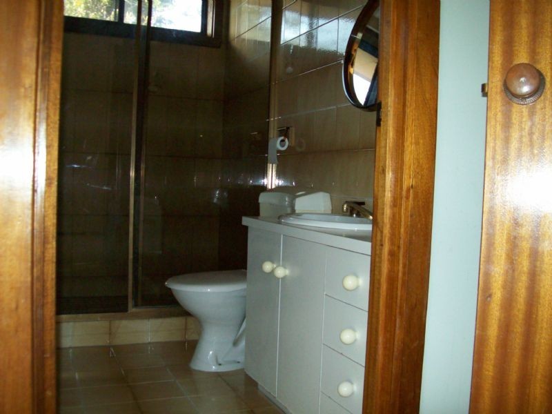 35 HAREFIELD CRESCENT, Kealba VIC 3021