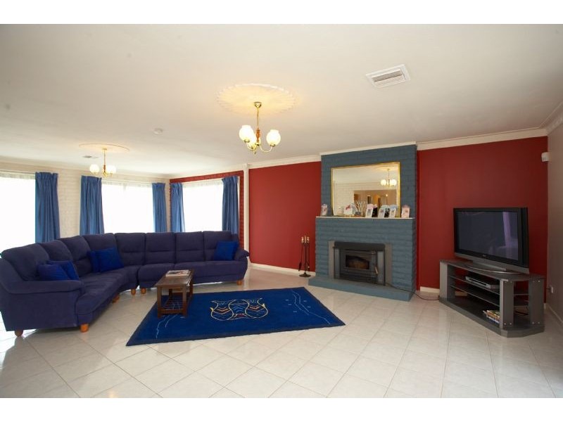 46 Willys Avenue, Keilor Downs VIC 3038