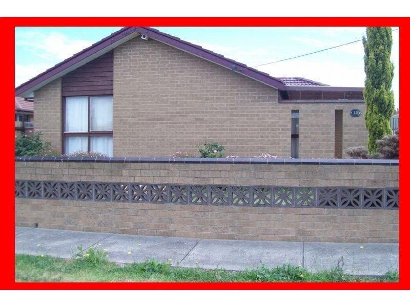 12 LINDSEY ROAD, St Albans VIC 3021