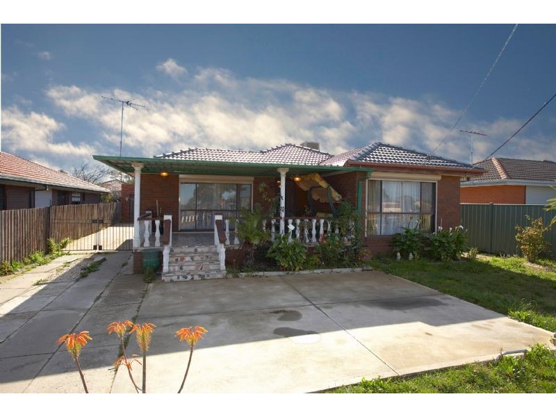 58 MAIN ROAD EAST, St Albans VIC 3021