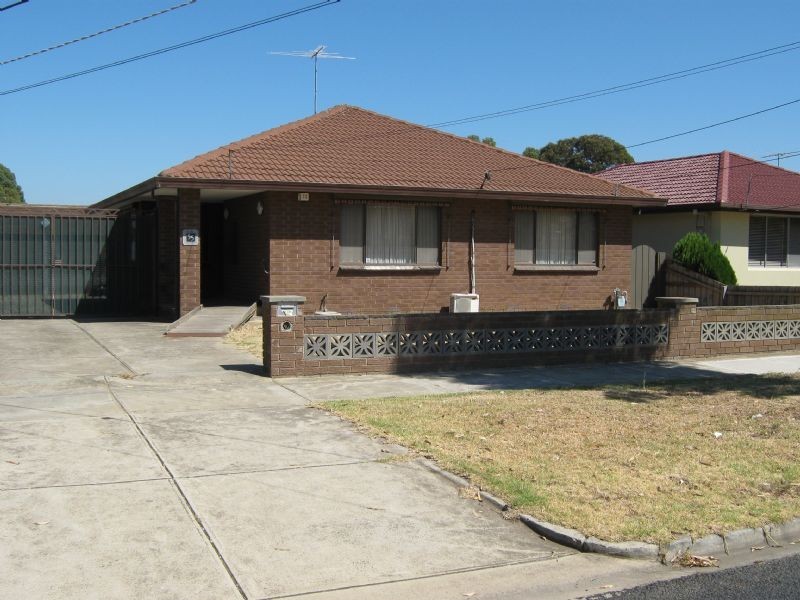 55 THEODORE STREET, St Albans VIC 3021