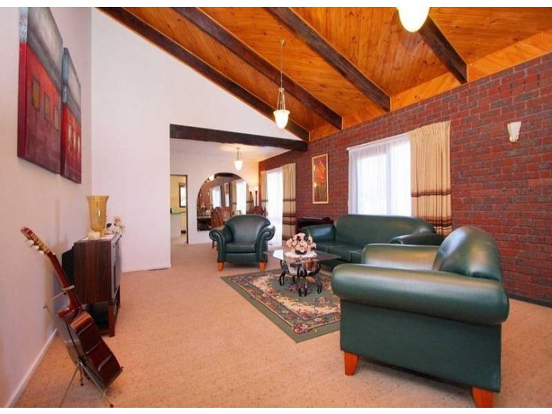 16 Lotis Court, Keilor Downs VIC 3038