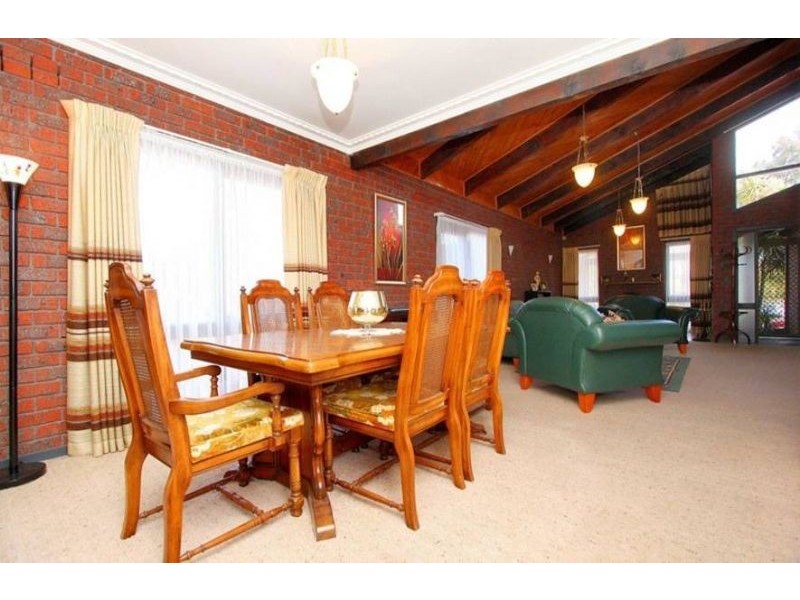 16 Lotis Court, Keilor Downs VIC 3038