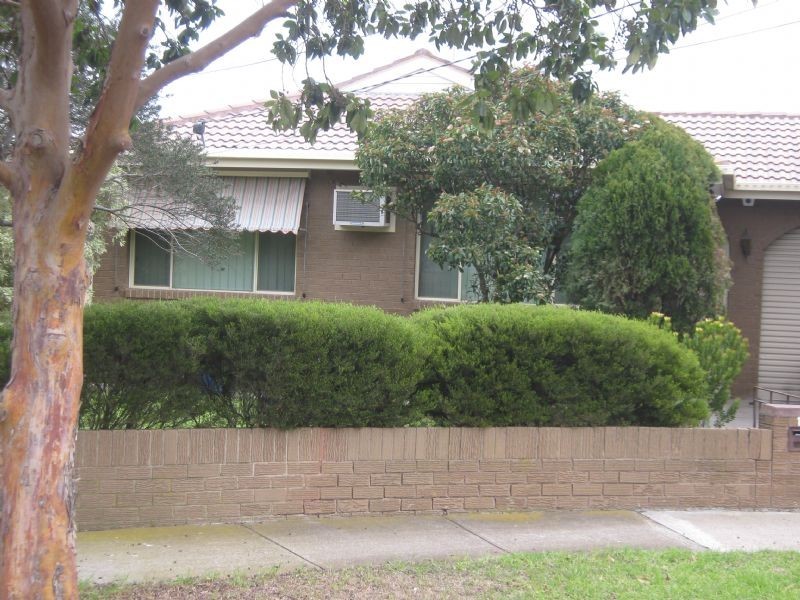 11 BORODA COURT, St Albans VIC 3021