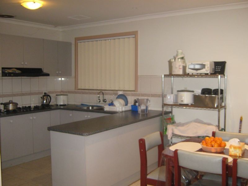 4 Ivanhoe Avenue, St Albans VIC 3021