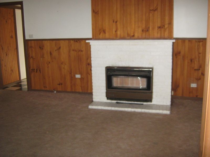 235 MAIN ROAD WEST, St Albans VIC 3021