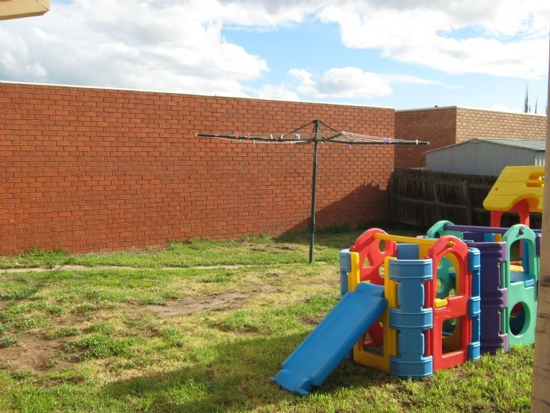 15 Lemco Walk, Delahey VIC 3037