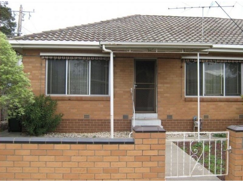 2/77 Oleander Drive, St Albans VIC 3021
