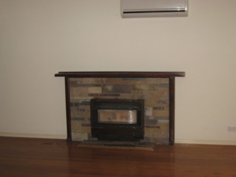 55 Errington Road, St Albans VIC 3021