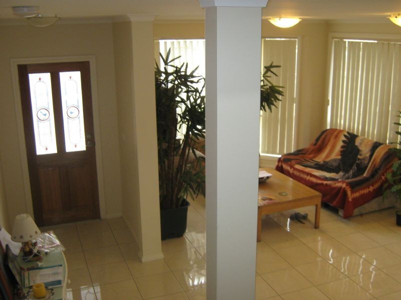 2 Oakwood Road, St Albans VIC 3021