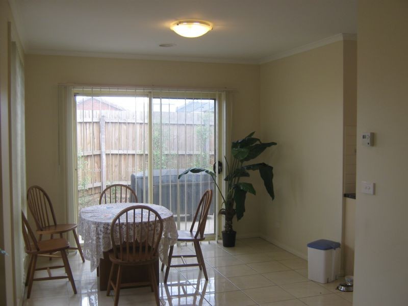 2 Oakwood Road, St Albans VIC 3021