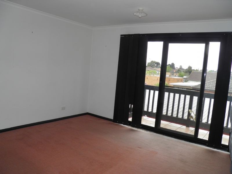 2/6 John Street, St Albans VIC 3021