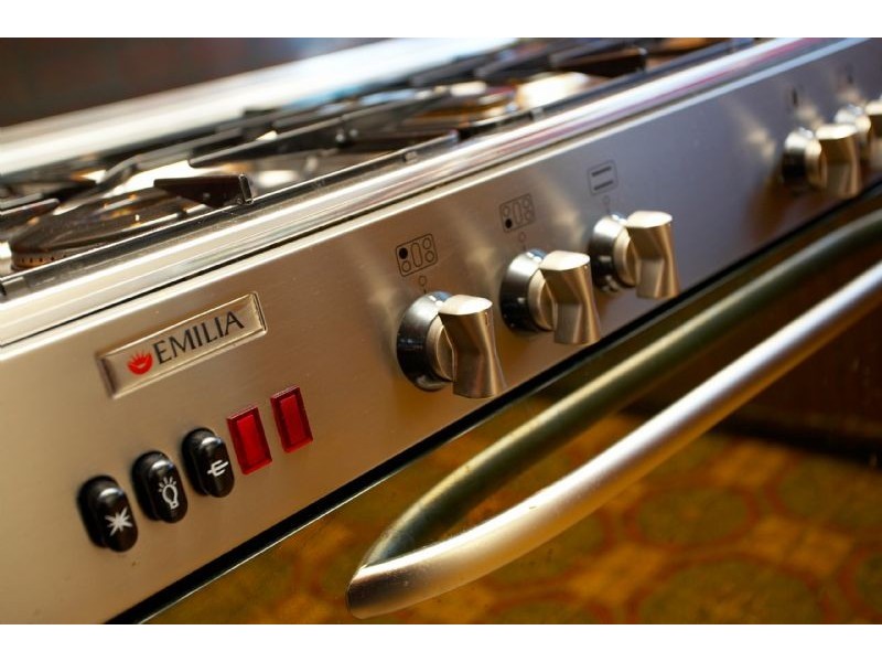 58 Main Road East, St Albans VIC 3021