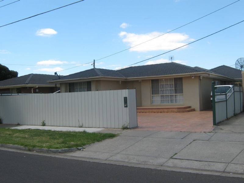 40 Diamond Avenue, St Albans VIC 3021