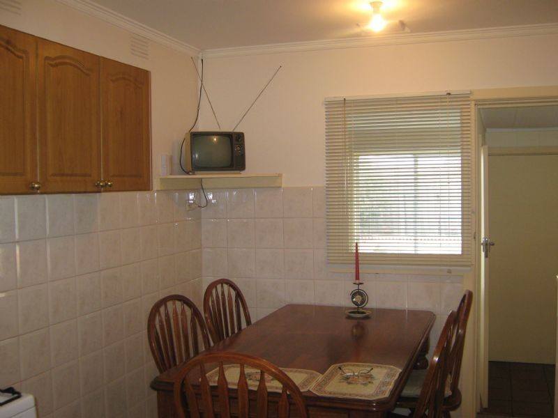 18 Harris Street, St Albans VIC 3021