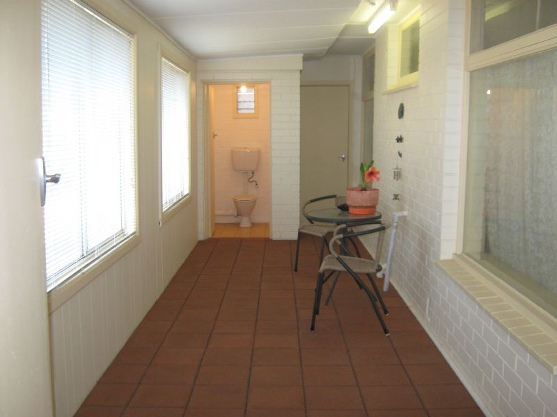 18 Harris Street, St Albans VIC 3021