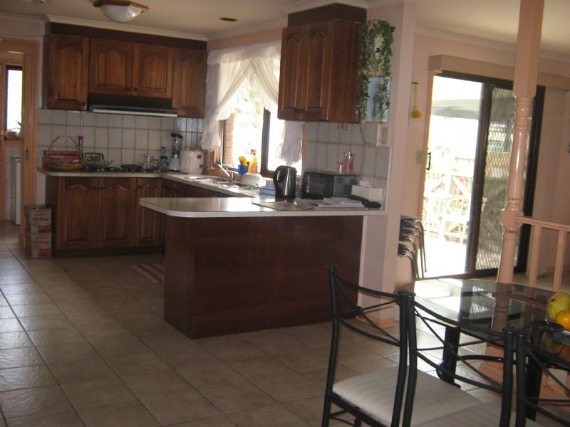 65 Kinterbury Drive, St Albans VIC 3021