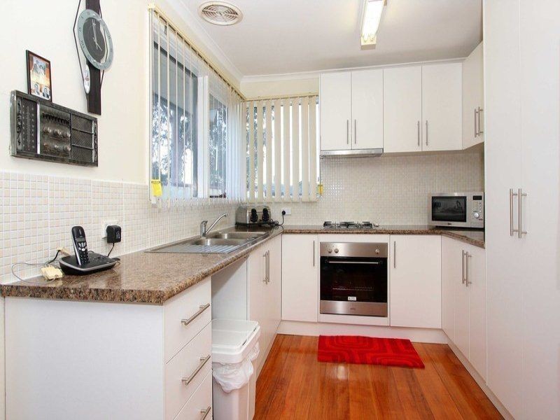 28 Lilly Pilly Crescent, Kings Park VIC 3021