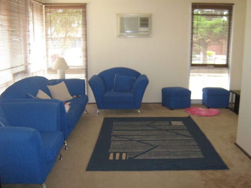 24 Lilly Pilly Crescent, Kings Park VIC 3021