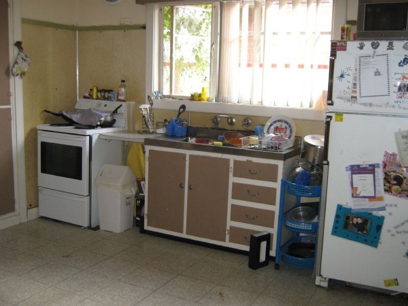 8 Beaver Street, St Albans VIC 3021