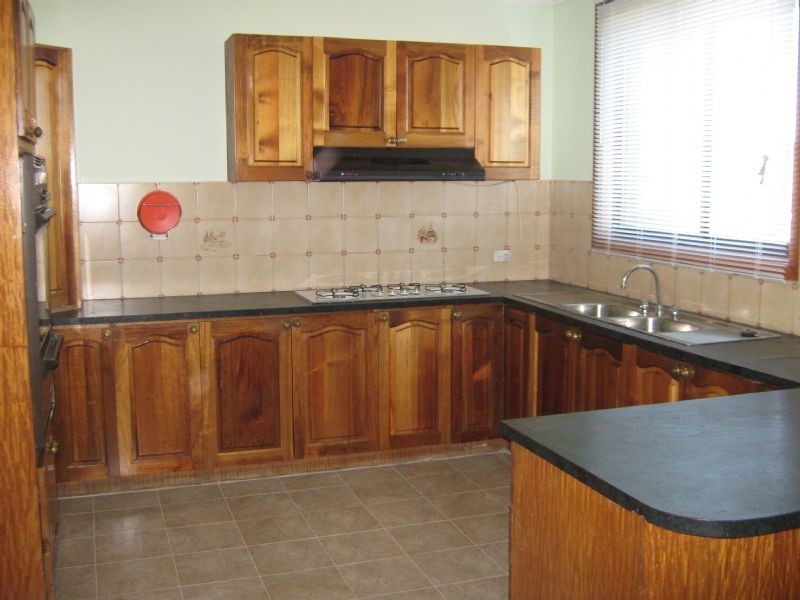 38 EDDIE STREET, St Albans VIC 3021