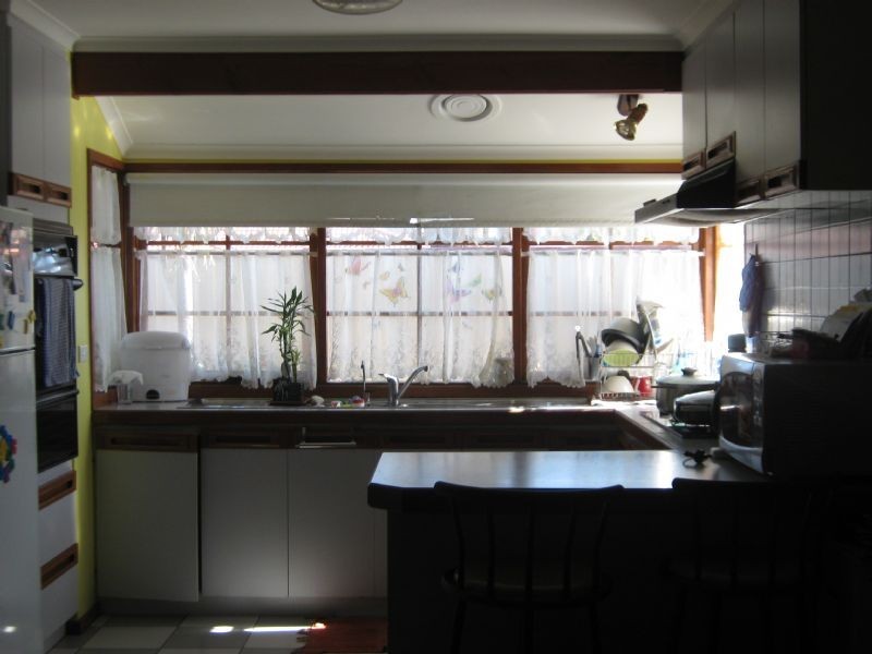 2 Kingsley Place, Delahey VIC 3037