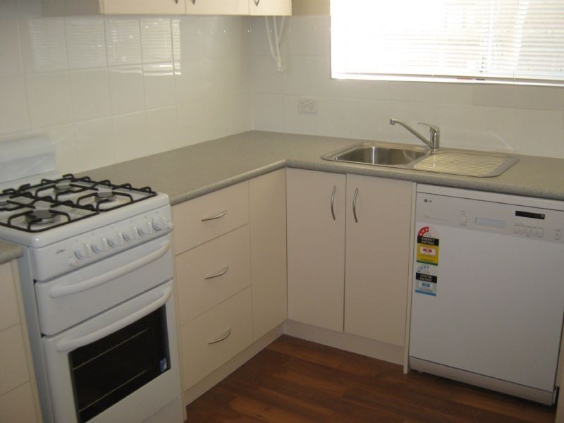 6/18 Marsden Crecsent, St Albans VIC 3021