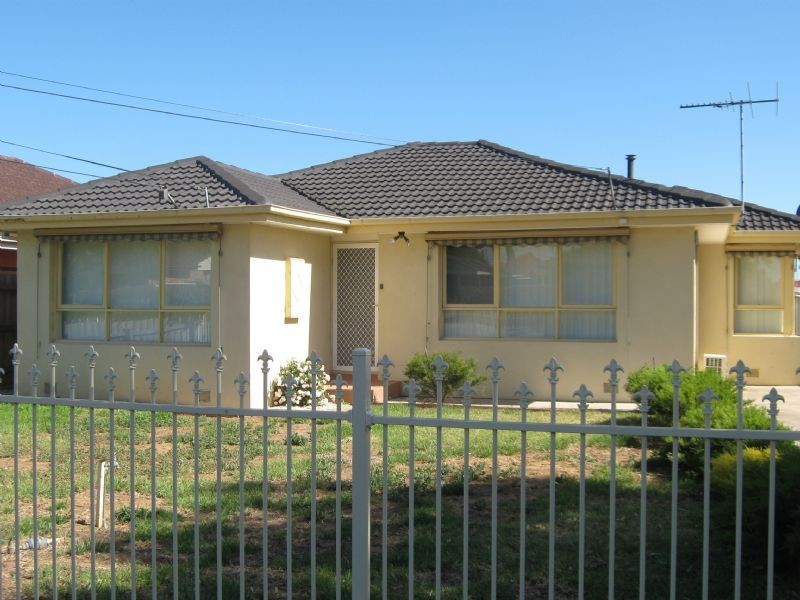 13 Mcleod Street, Kings Park VIC 3021