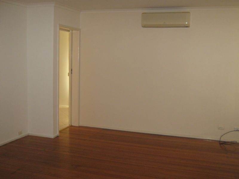 13 Mcleod Street, Kings Park VIC 3021