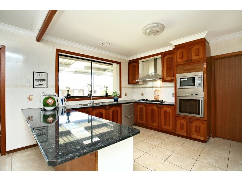 47 Power Street, St Albans VIC 3021