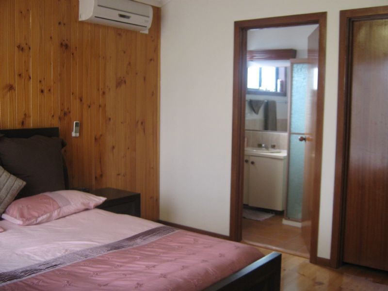 33 Entally Drive, St Albans VIC 3021