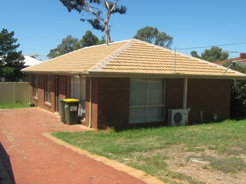 138 Gillesple Road, St Albans VIC 3021