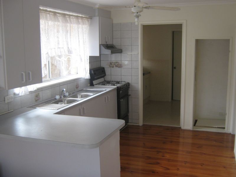 12 Yan Yean Place, St Albans VIC 3021