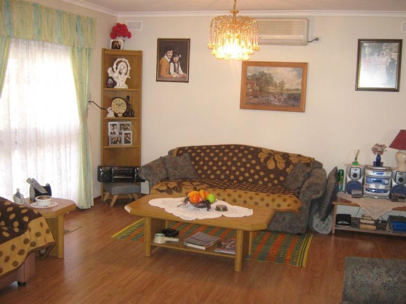 10 Goldsworthy Court, St Albans VIC 3021