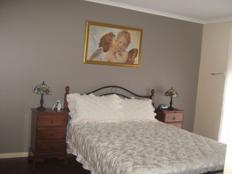 27 Axford Road, St Albans VIC 3021