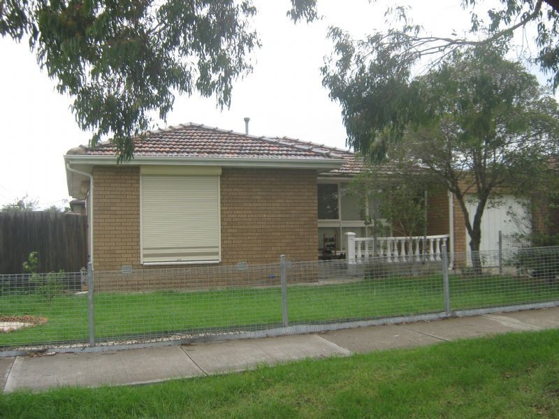 1/20 Adelaide Street, St Albans VIC 3021